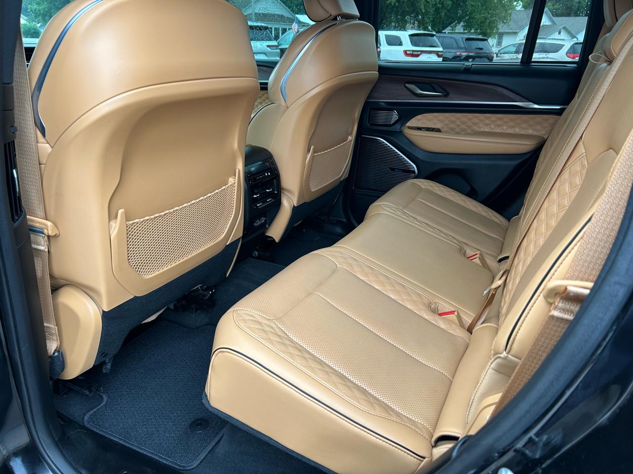 Jeep Grand Cherokee Summit 4WD 2022