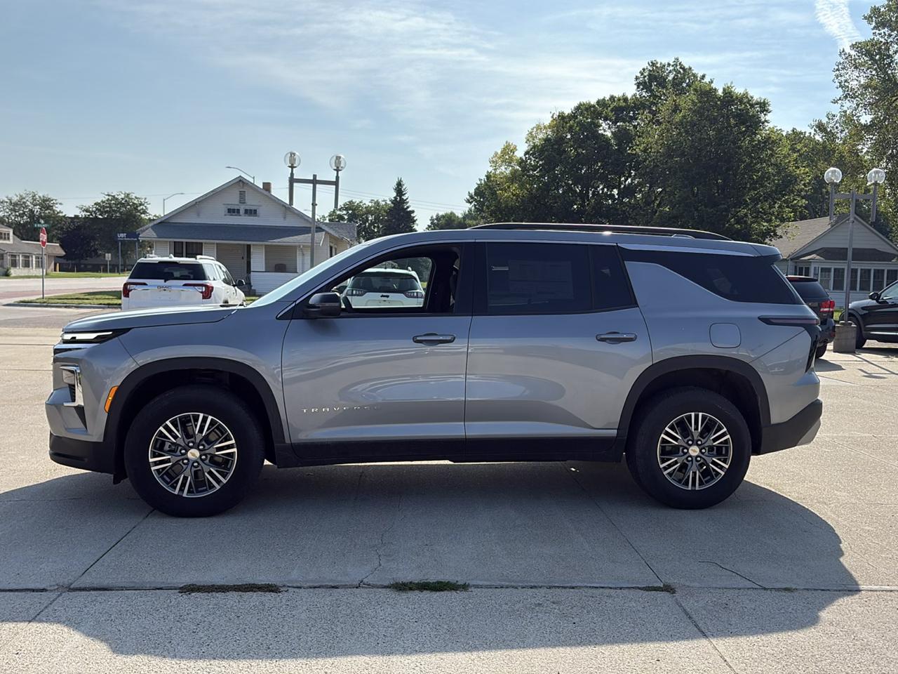 2025 Chevrolet Traverse LT AWD