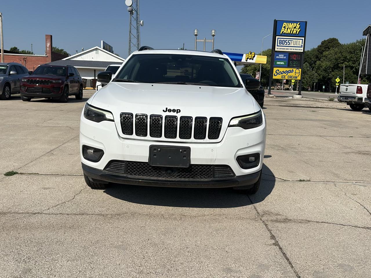 Jeep Cherokee Latitude Lux 4WD 2023