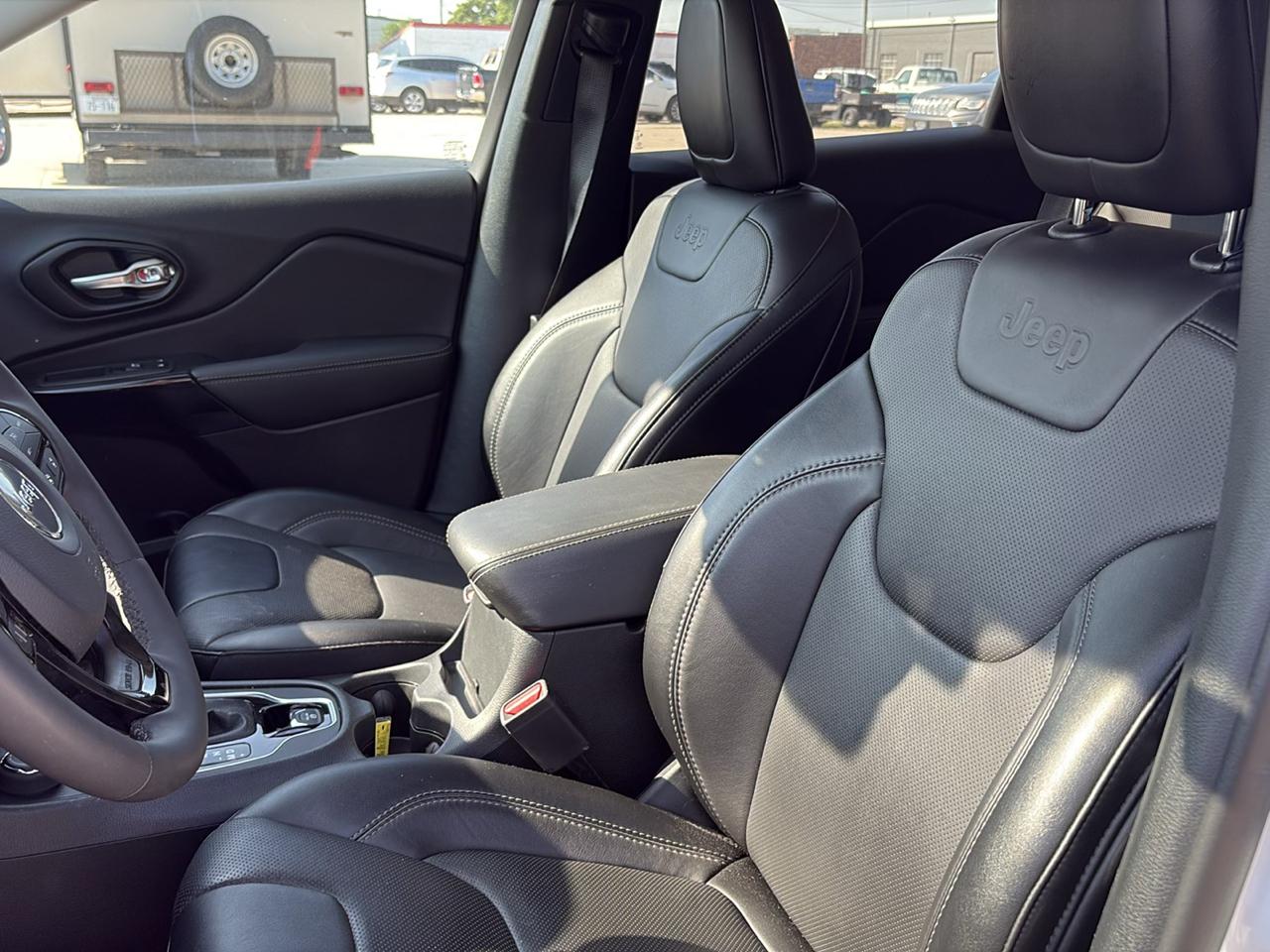 Jeep Cherokee Latitude Lux 4WD 2023
