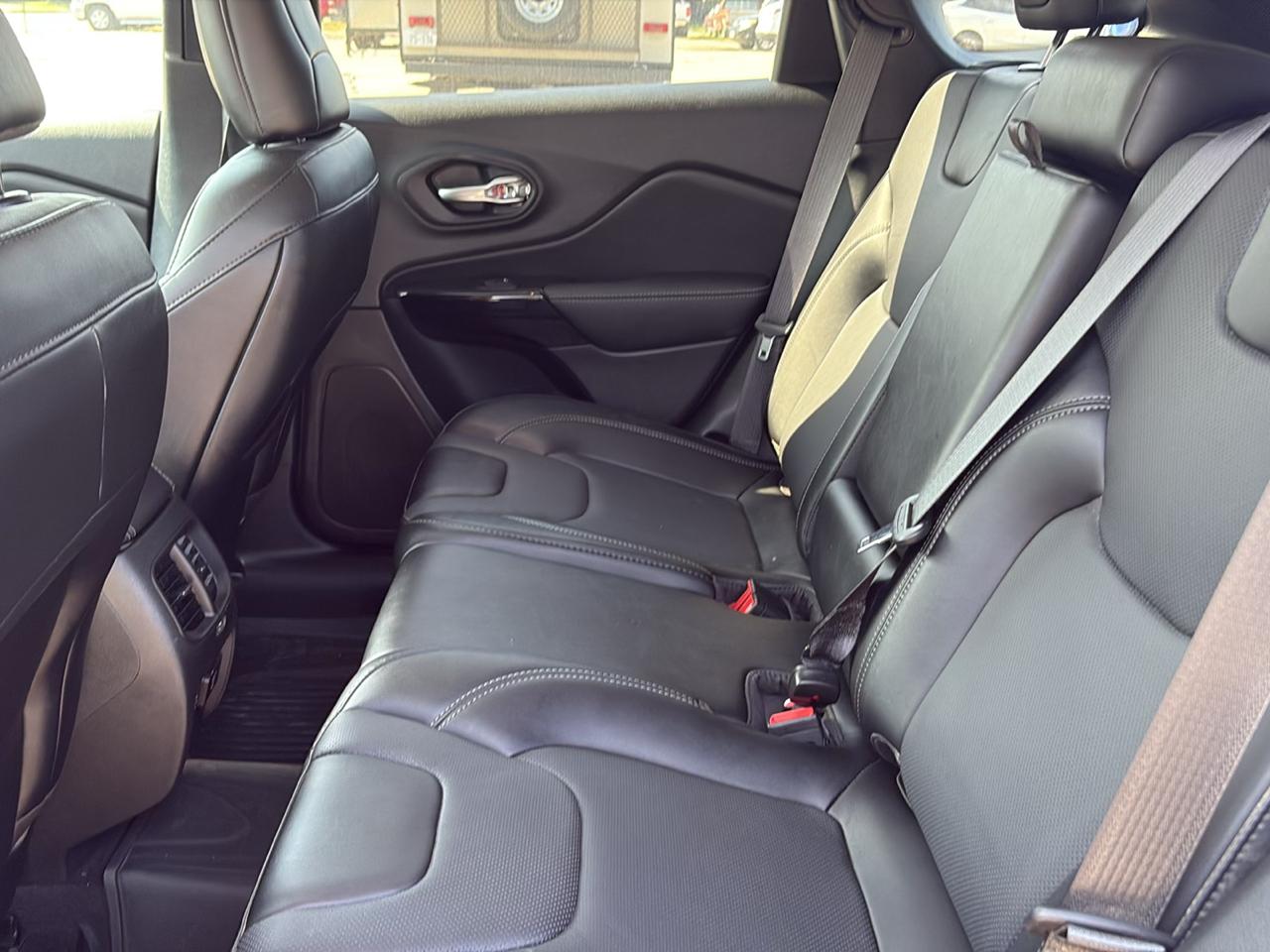 Jeep Cherokee Latitude Lux 4WD 2023