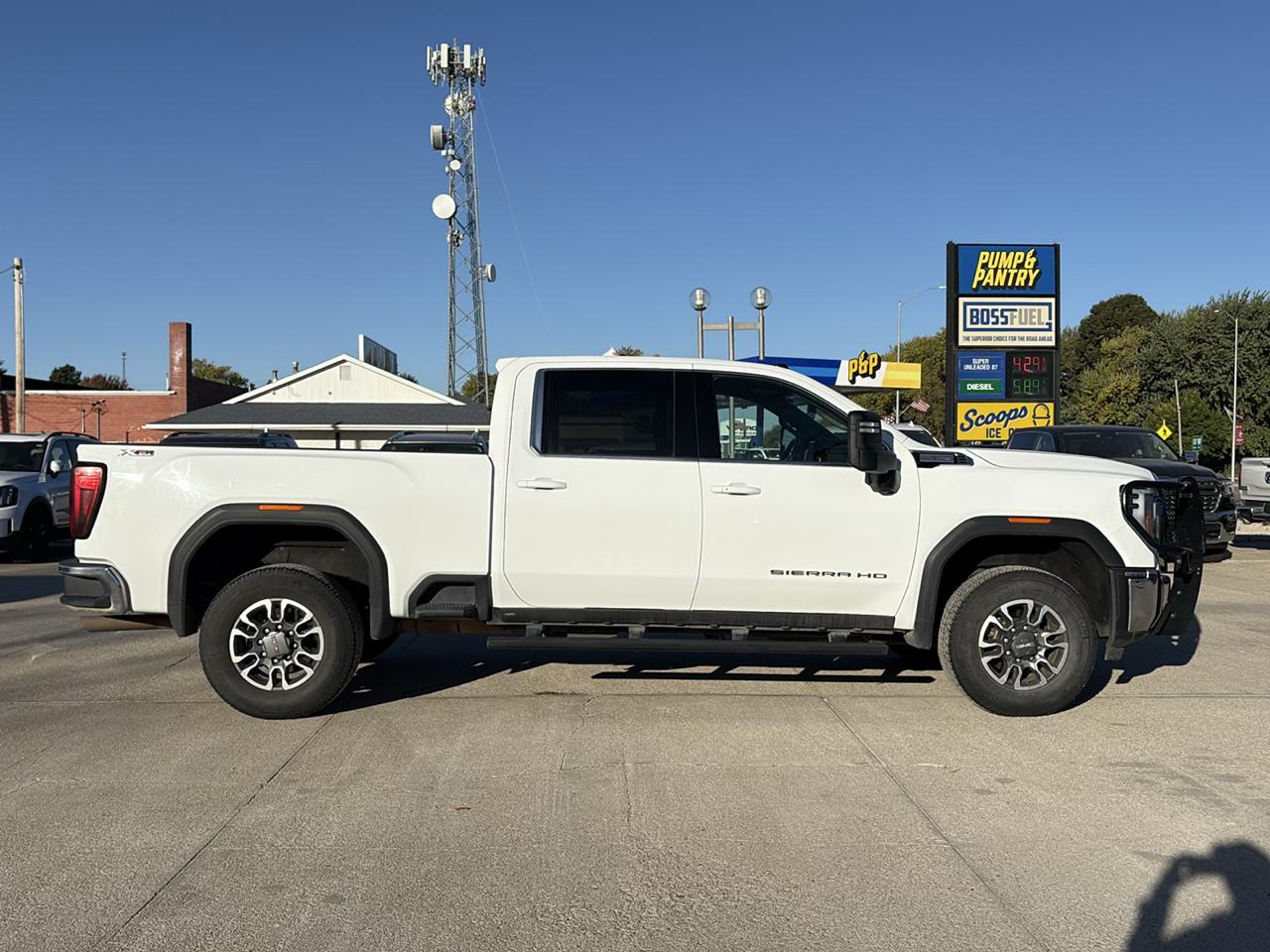 GMC Sierra 2500HD SLE Crew Cab 4WD 2024