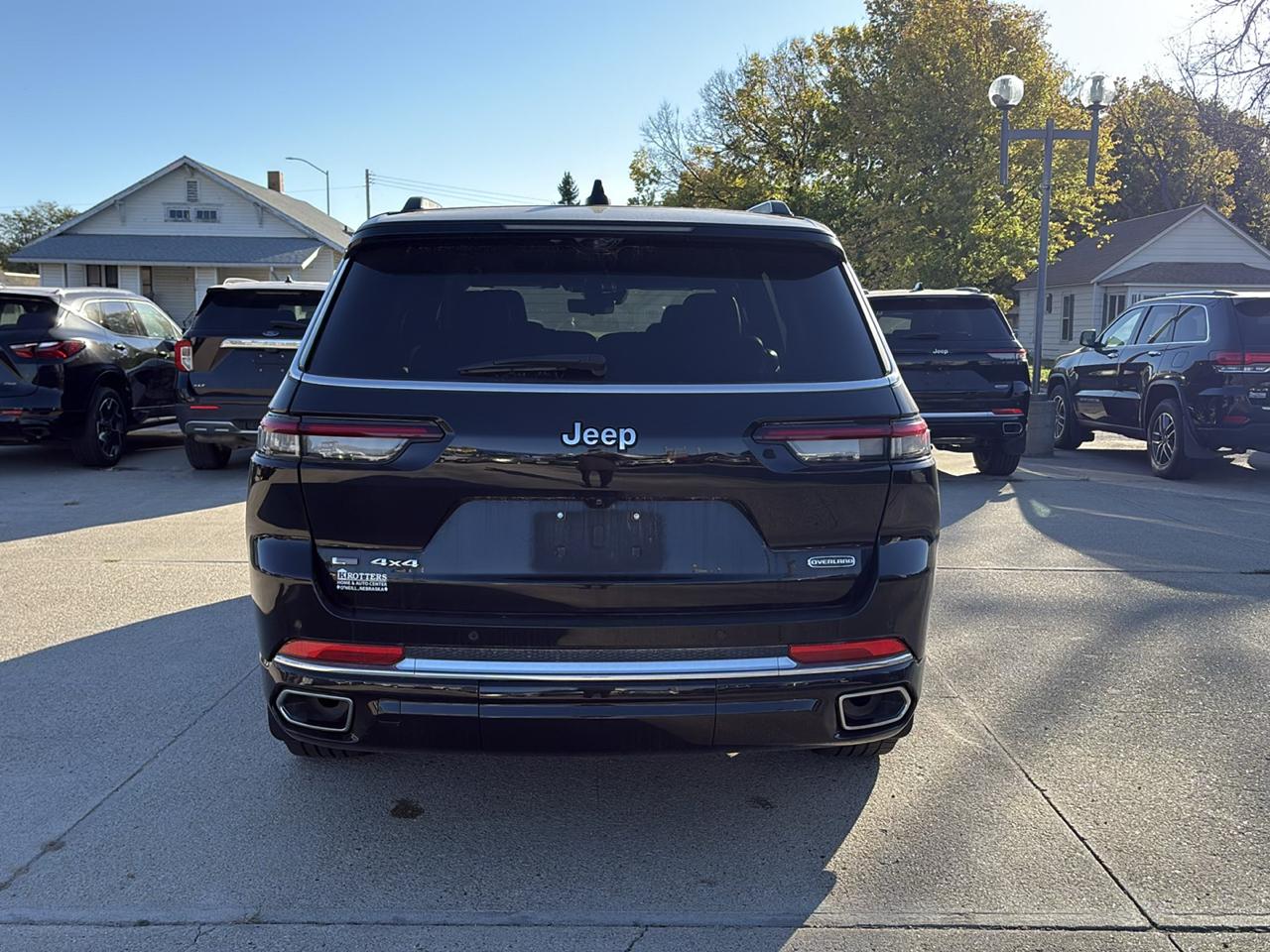 Jeep Grand Cherokee L Overland 4WD 2023