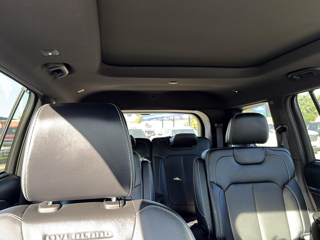 Jeep Grand Cherokee L Overland 4WD 2023
