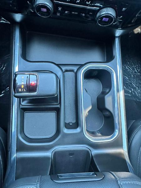 Chevrolet Silverado 1500 LTZ Crew Cab 4WD 2023