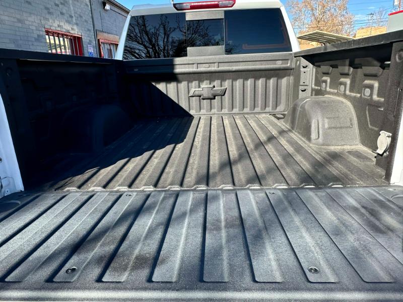 Chevrolet Silverado 1500 LTZ Crew Cab 4WD 2023