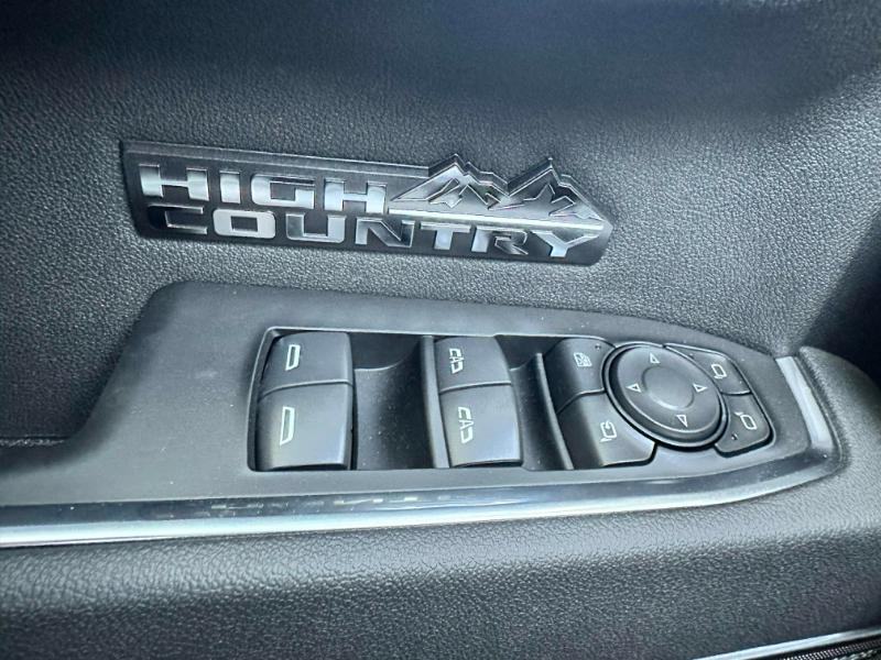 Chevrolet Silverado 1500 High Country Crew Cab 4WD 2026