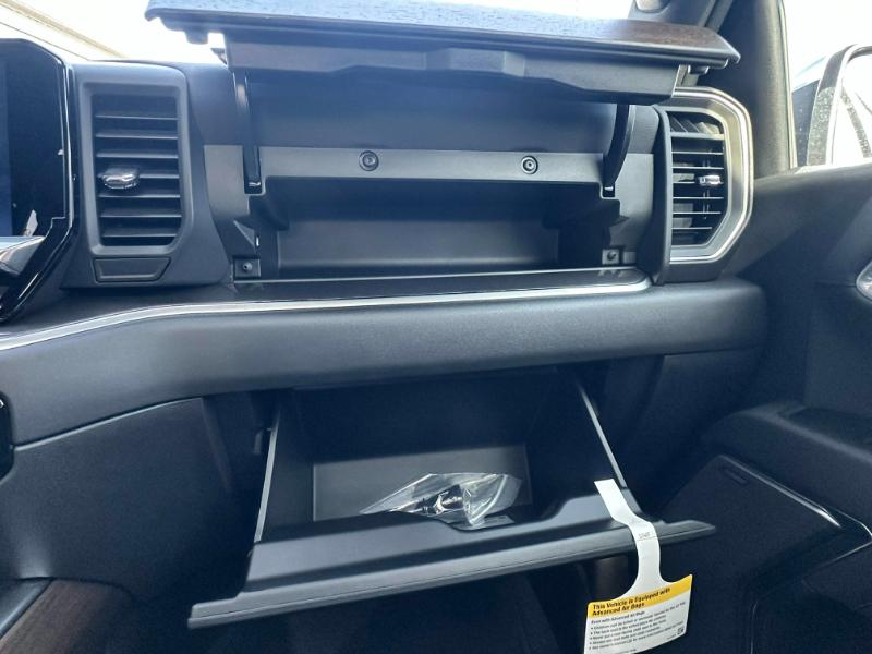 Chevrolet Silverado 1500 High Country Crew Cab 4WD 2026