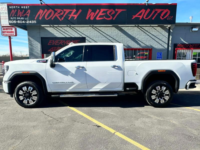 GMC Sierra 2500HD Denali Crew Cab 4WD SB 2024