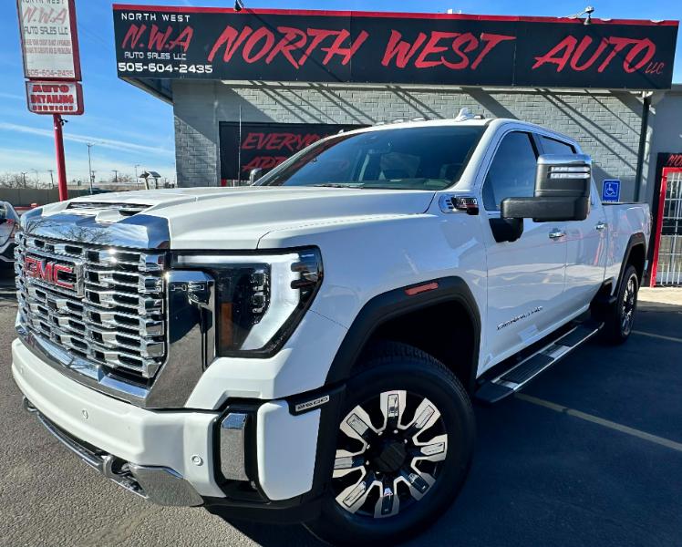 GMC Sierra 2500HD Denali Crew Cab 4WD SB 2024