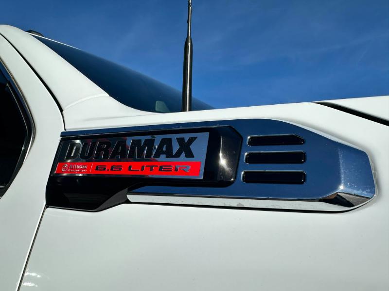 GMC Sierra 2500HD Denali Crew Cab 4WD SB 2024