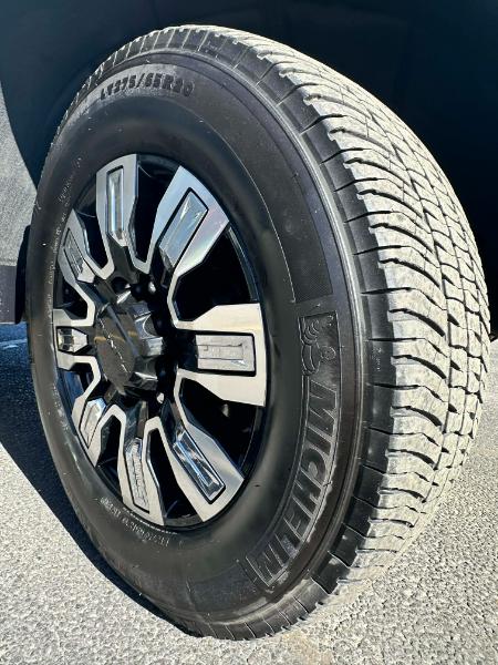 GMC Sierra 2500HD Denali Crew Cab 4WD SB 2024