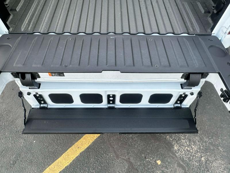 Chevrolet Silverado 1500 High Country Crew Cab 4WD 2026