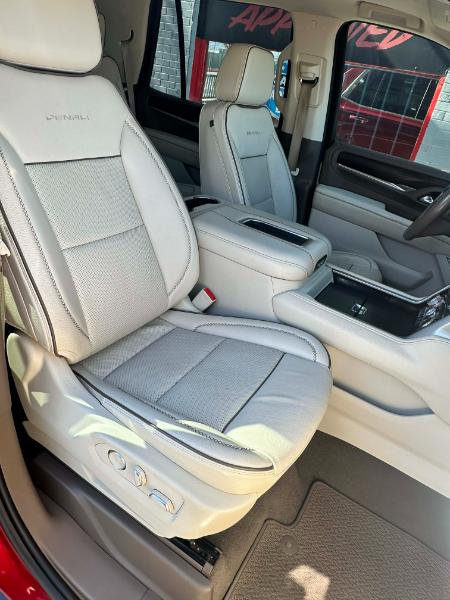 GMC Yukon Denali 4WD 2021