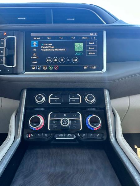 GMC Yukon Denali 4WD 2021