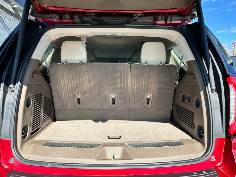 GMC Yukon Denali 4WD 2021