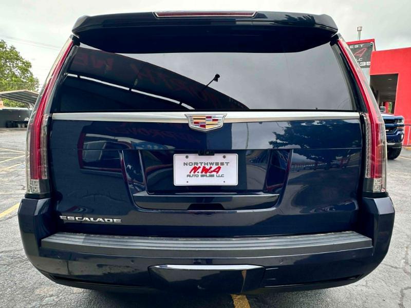 Cadillac Escalade  2017