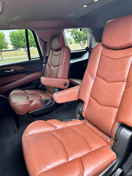 Cadillac Escalade  2017