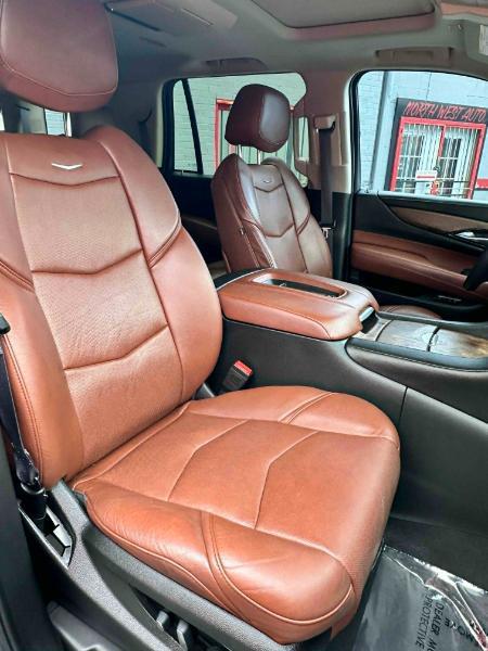Cadillac Escalade  2017