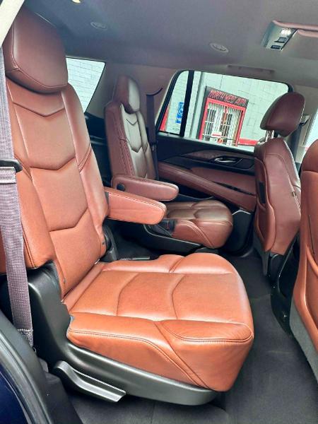 Cadillac Escalade  2017