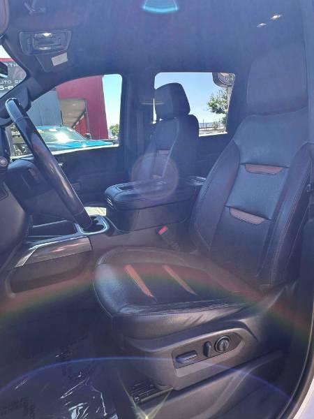 GMC Sierra 3500HD AT4 Crew Cab 4WD 2022