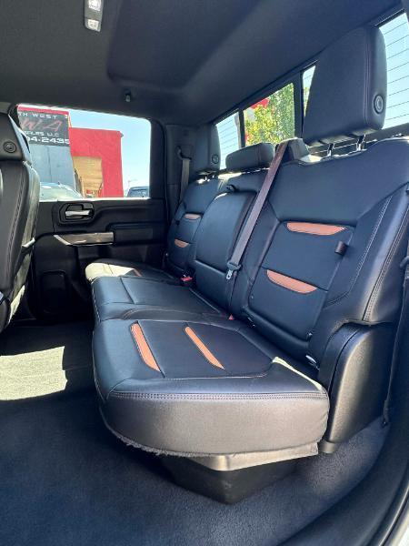 GMC Sierra 3500HD AT4 Crew Cab 4WD 2022