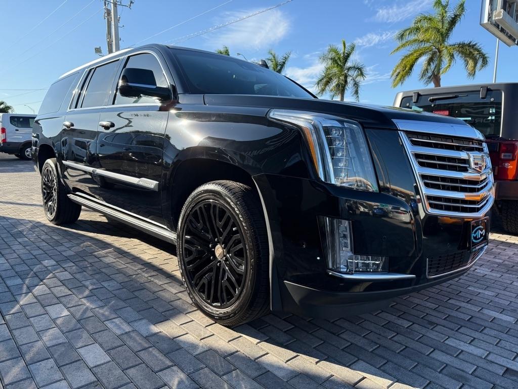 2017 Cadillac Escalade ESV 2WD 4dr Platinum