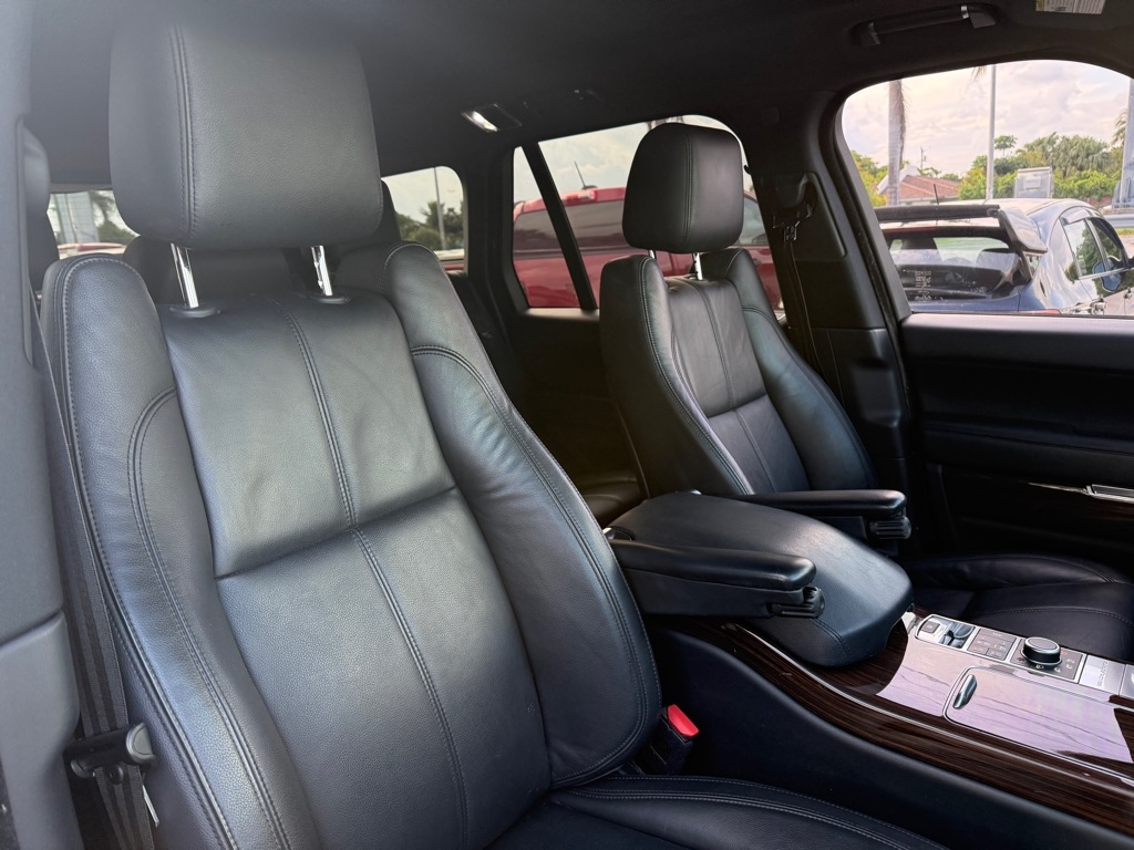 Land Rover Range Rover 4WD 4dr Diesel 2016 Land Rover Range Rover 4WD 4dr Diesel 2016