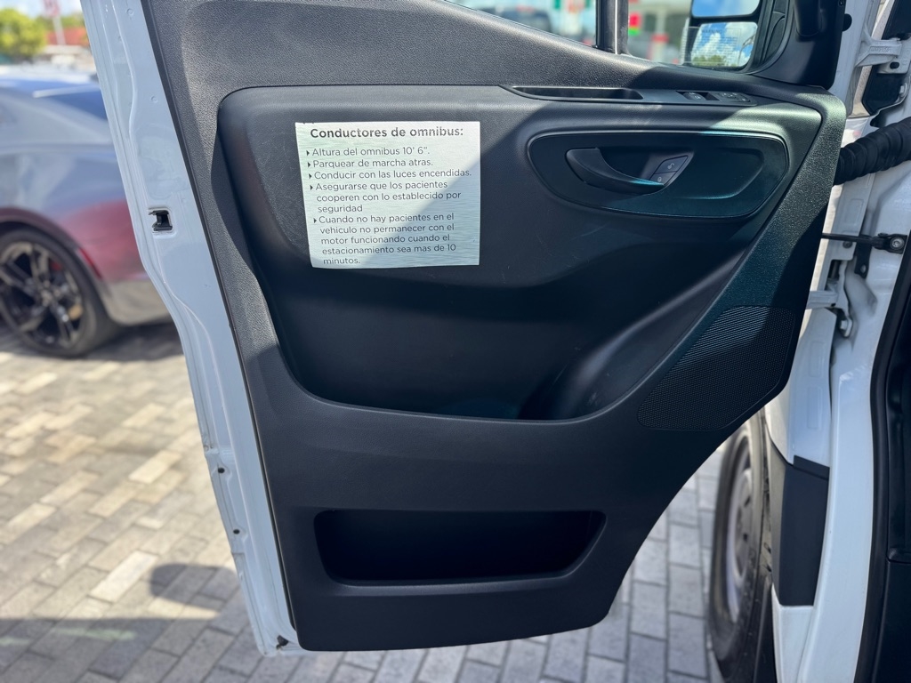 Mercedes-Benz Sprinter Passenger Van 2500 High Roof V6 170" RWD 2020 Mercedes-Benz Sprinter Passenger Van 2500 High Roof V6 170" RWD 2020