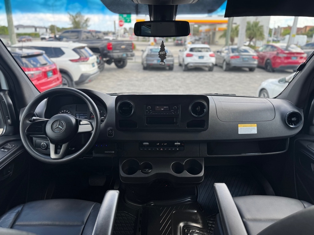 Mercedes-Benz Sprinter Passenger Van 2500 High Roof V6 170" RWD 2020 Mercedes-Benz Sprinter Passenger Van 2500 High Roof V6 170" RWD 2020