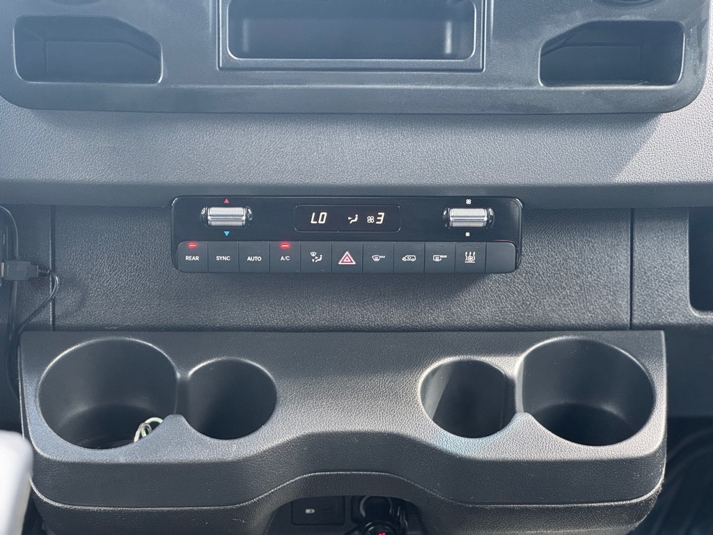 Mercedes-Benz Sprinter Passenger Van 2500 High Roof V6 170" RWD 2020 Mercedes-Benz Sprinter Passenger Van 2500 High Roof V6 170" RWD 2020