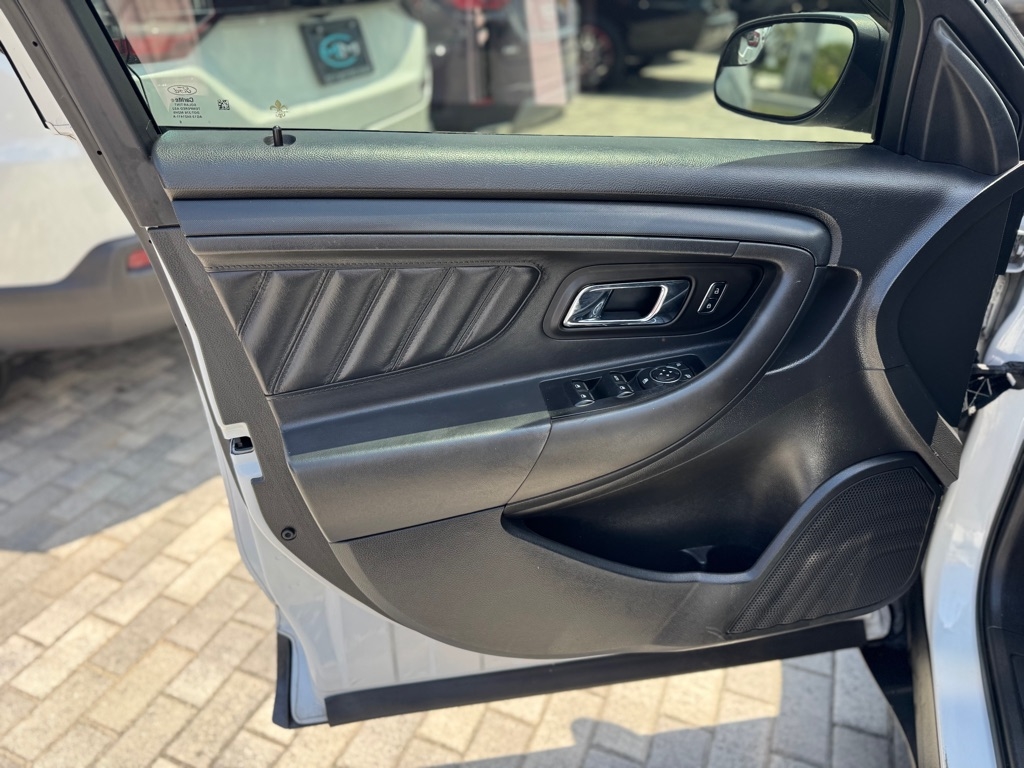 Ford Police Interceptor Sedan AWD 2017 Ford Police Interceptor Sedan AWD 2017