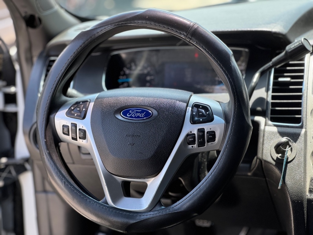 Ford Police Interceptor Sedan AWD 2017 Ford Police Interceptor Sedan AWD 2017