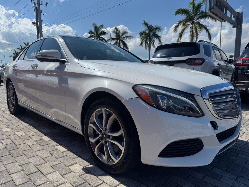 Mercedes-Benz C-Class 4dr Sdn C 300 4MATIC 2015 Mercedes-Benz C-Class 4dr Sdn C 300 4MATIC 2015