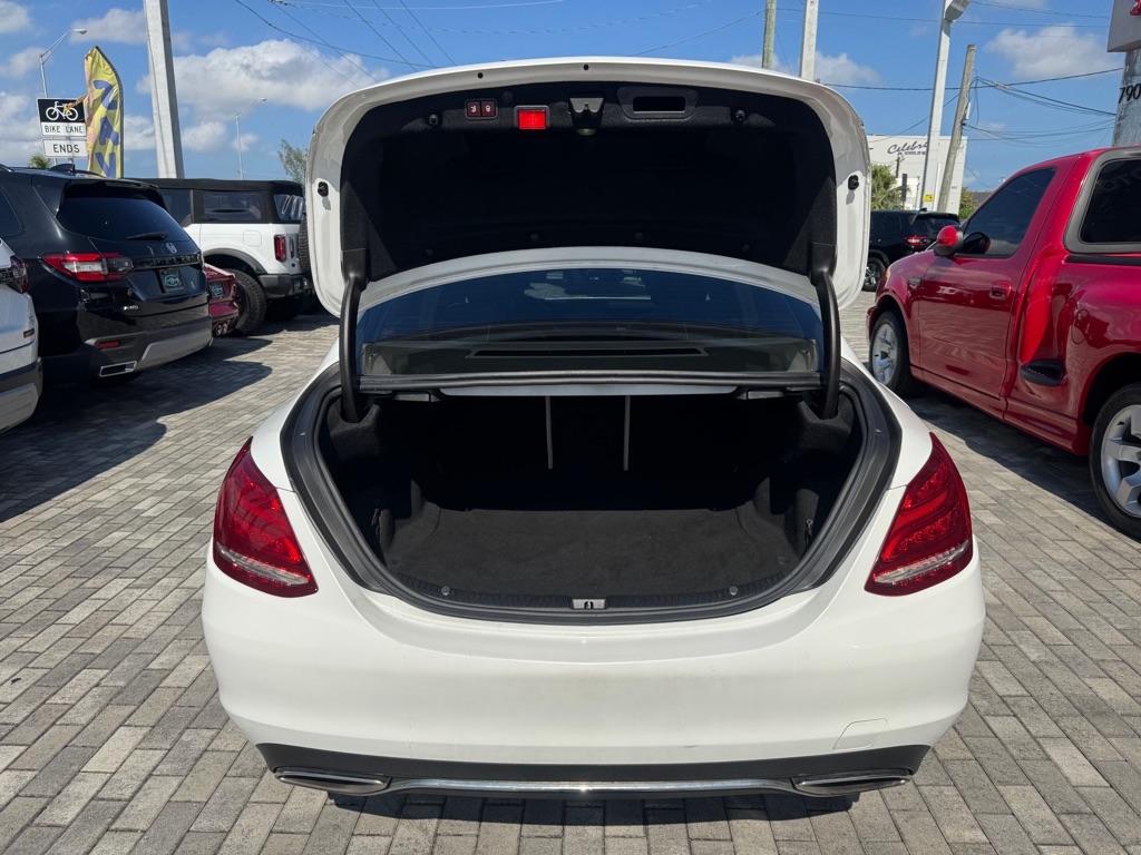 Mercedes-Benz C-Class 4dr Sdn C 300 4MATIC 2015 Mercedes-Benz C-Class 4dr Sdn C 300 4MATIC 2015