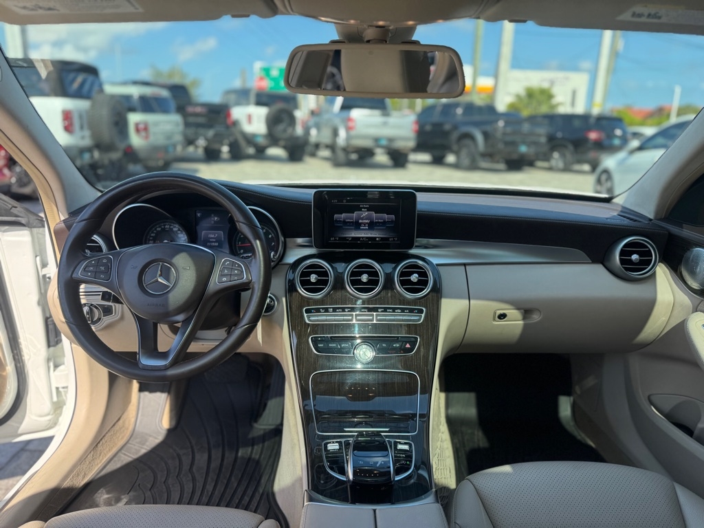 Mercedes-Benz C-Class 4dr Sdn C 300 4MATIC 2015 Mercedes-Benz C-Class 4dr Sdn C 300 4MATIC 2015