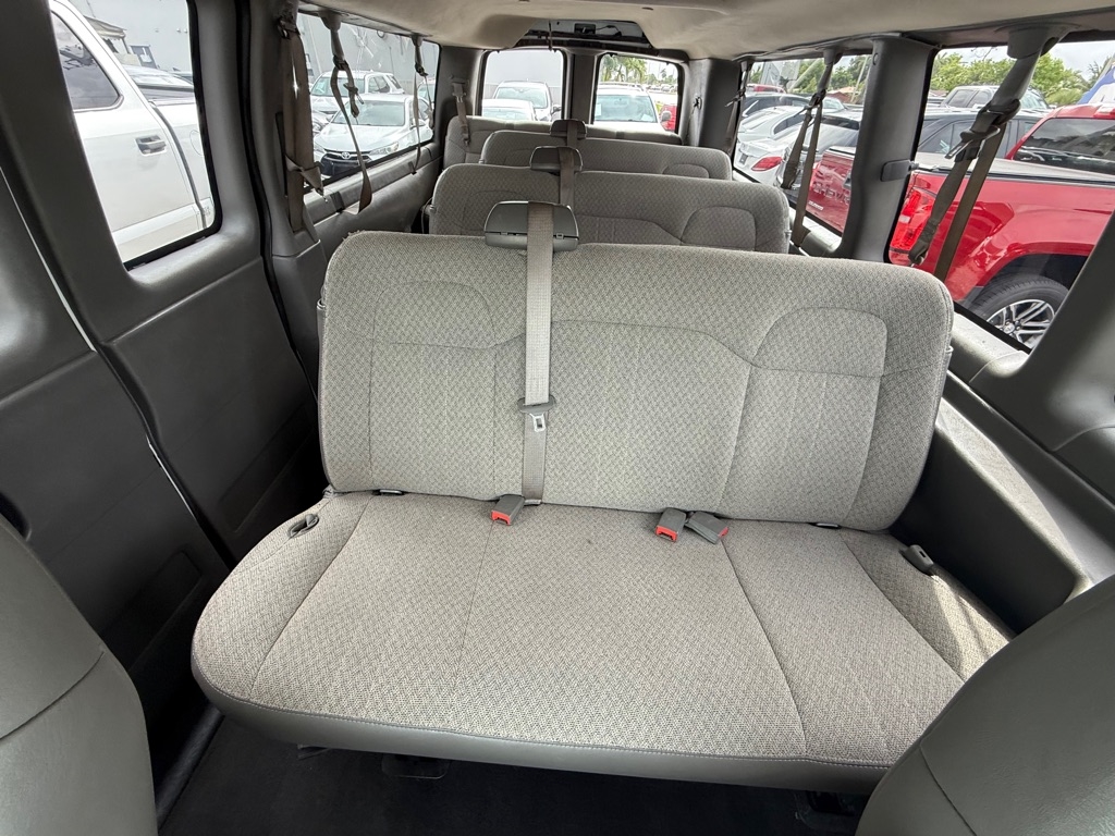 Chevrolet Express Passenger RWD 3500 155" LT 2020 Chevrolet Express Passenger RWD 3500 155" LT 2020