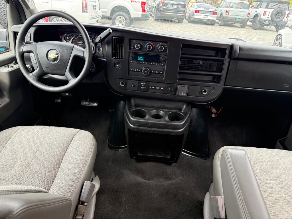 Chevrolet Express Passenger RWD 3500 155" LT 2020