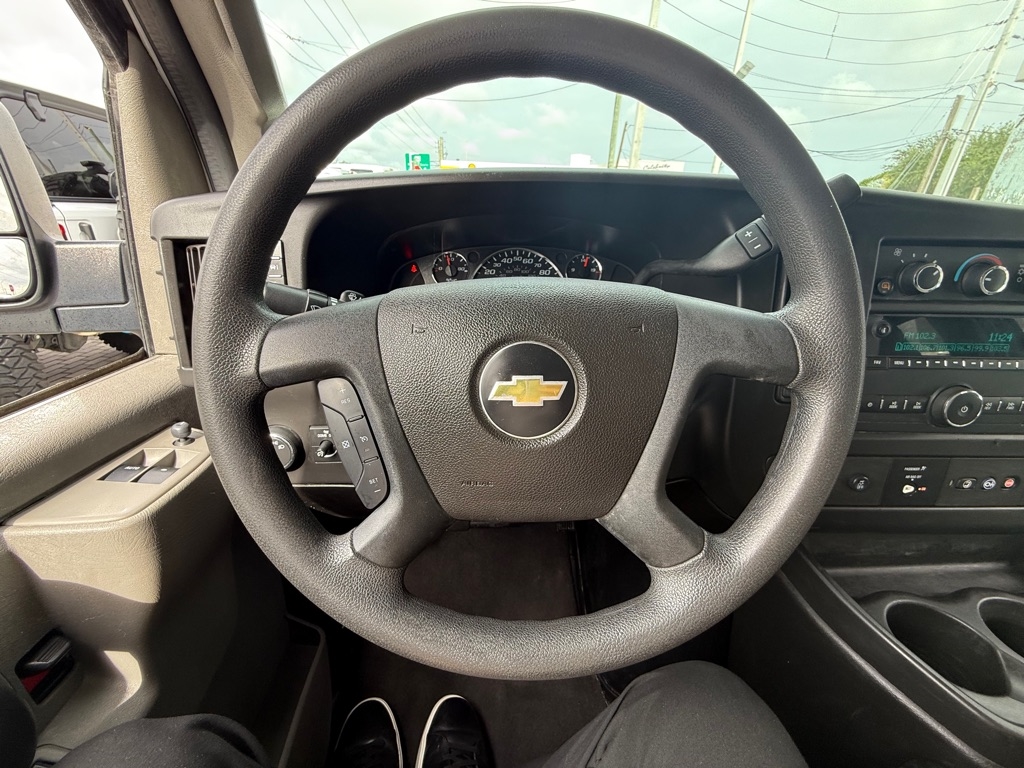Chevrolet Express Passenger RWD 3500 155" LT 2020