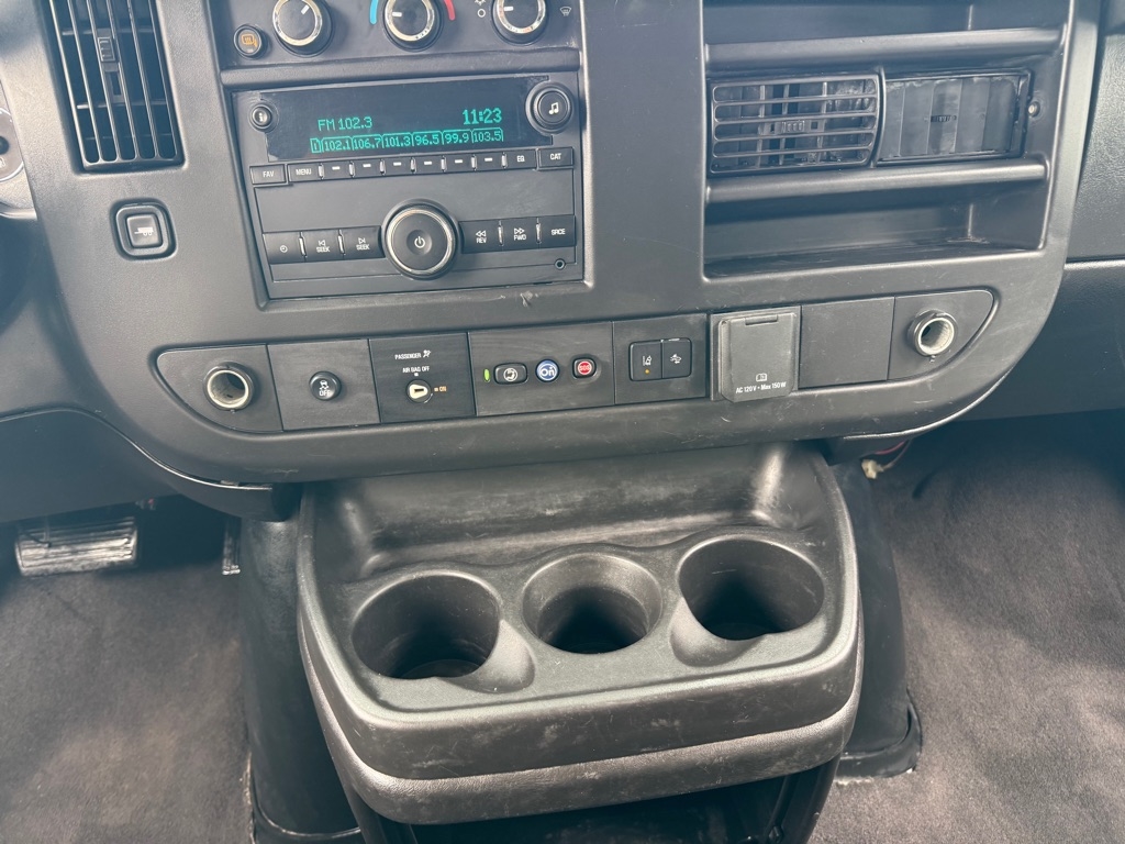 Chevrolet Express Passenger RWD 3500 155" LT 2020