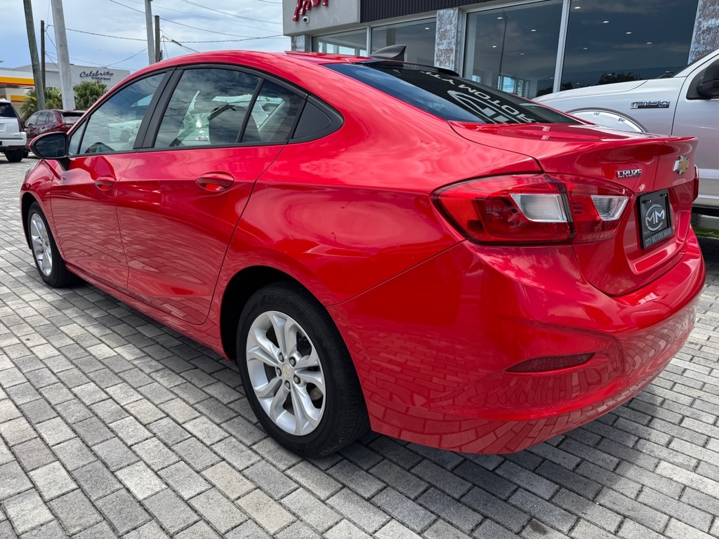 Chevrolet Cruze 4dr Sdn LS 2019 Chevrolet Cruze 4dr Sdn LS 2019