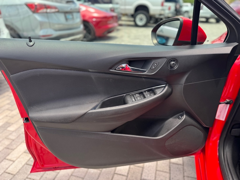 Chevrolet Cruze 4dr Sdn LS 2019 Chevrolet Cruze 4dr Sdn LS 2019