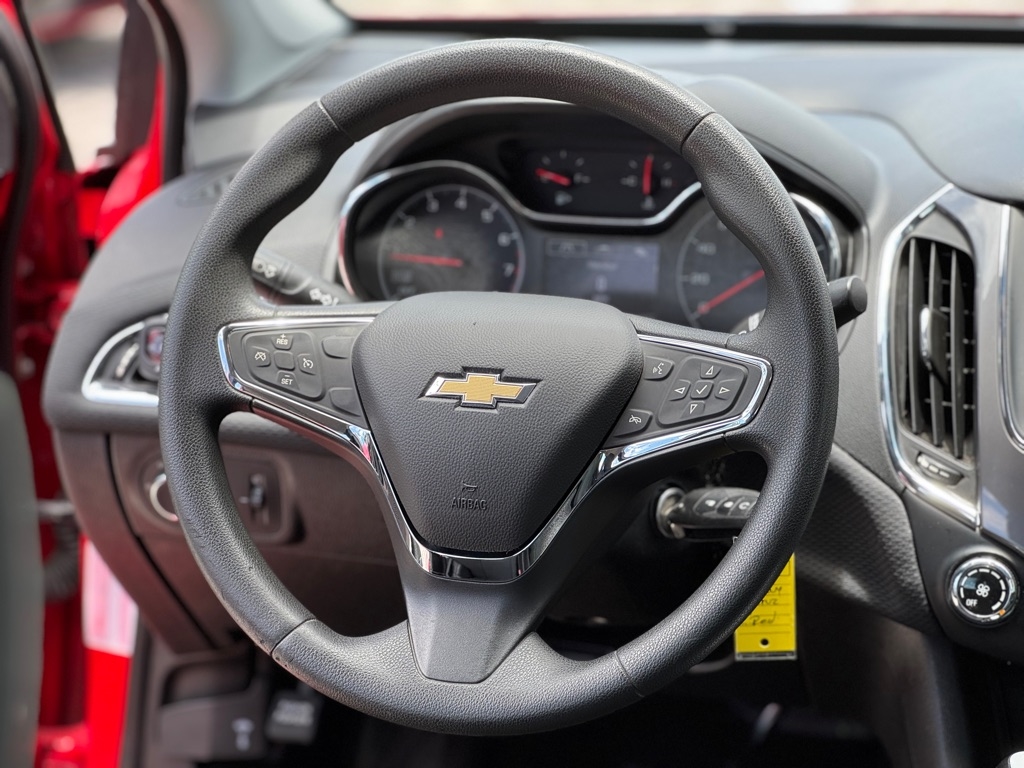 Chevrolet Cruze 4dr Sdn LS 2019 Chevrolet Cruze 4dr Sdn LS 2019