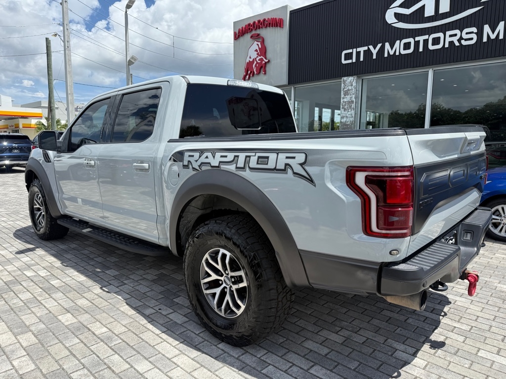 Ford F-150 Raptor 4WD SuperCrew 5.5' Box 2017 Ford F-150 Raptor 4WD SuperCrew 5.5' Box 2017