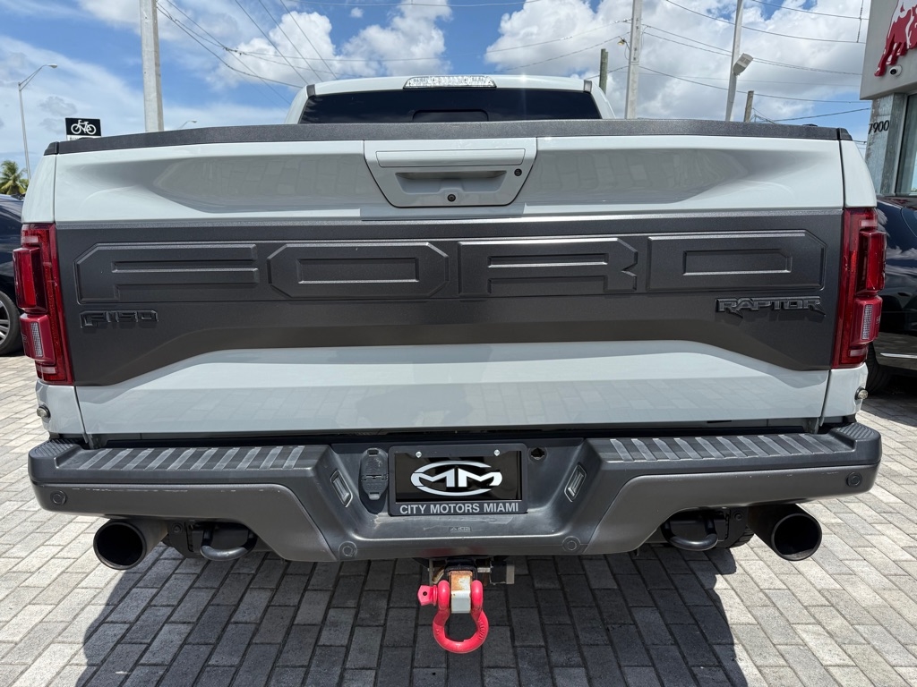 Ford F-150 Raptor 4WD SuperCrew 5.5' Box 2017 Ford F-150 Raptor 4WD SuperCrew 5.5' Box 2017