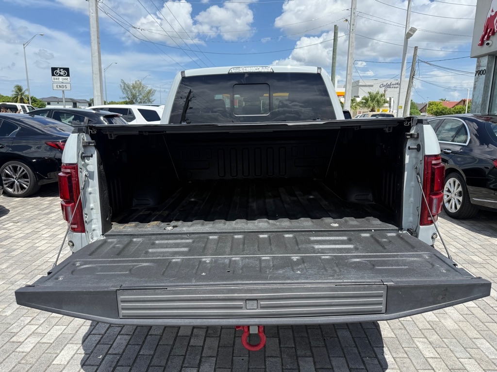 Ford F-150 Raptor 4WD SuperCrew 5.5' Box 2017 Ford F-150 Raptor 4WD SuperCrew 5.5' Box 2017