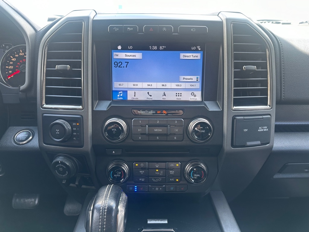 Ford F-150 Raptor 4WD SuperCrew 5.5' Box 2017 Ford F-150 Raptor 4WD SuperCrew 5.5' Box 2017