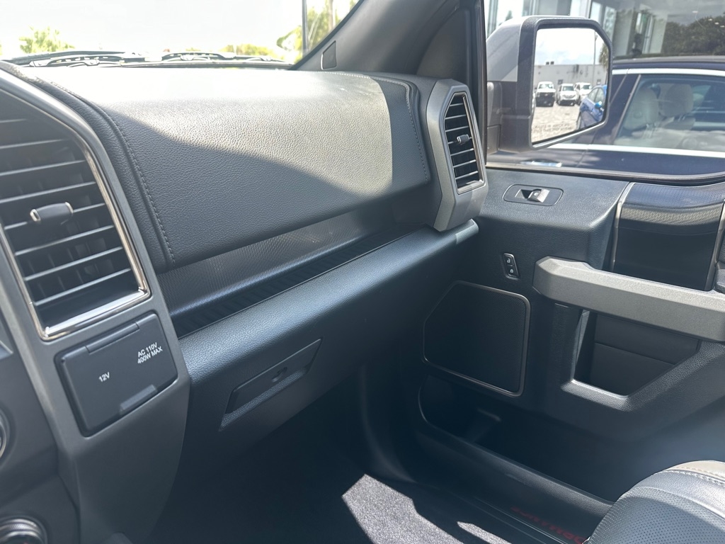 Ford F-150 Raptor 4WD SuperCrew 5.5' Box 2017 Ford F-150 Raptor 4WD SuperCrew 5.5' Box 2017