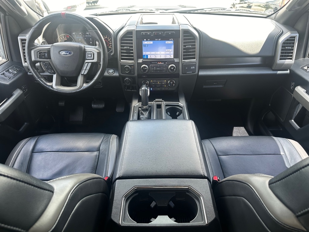 Ford F-150 Raptor 4WD SuperCrew 5.5' Box 2017 Ford F-150 Raptor 4WD SuperCrew 5.5' Box 2017