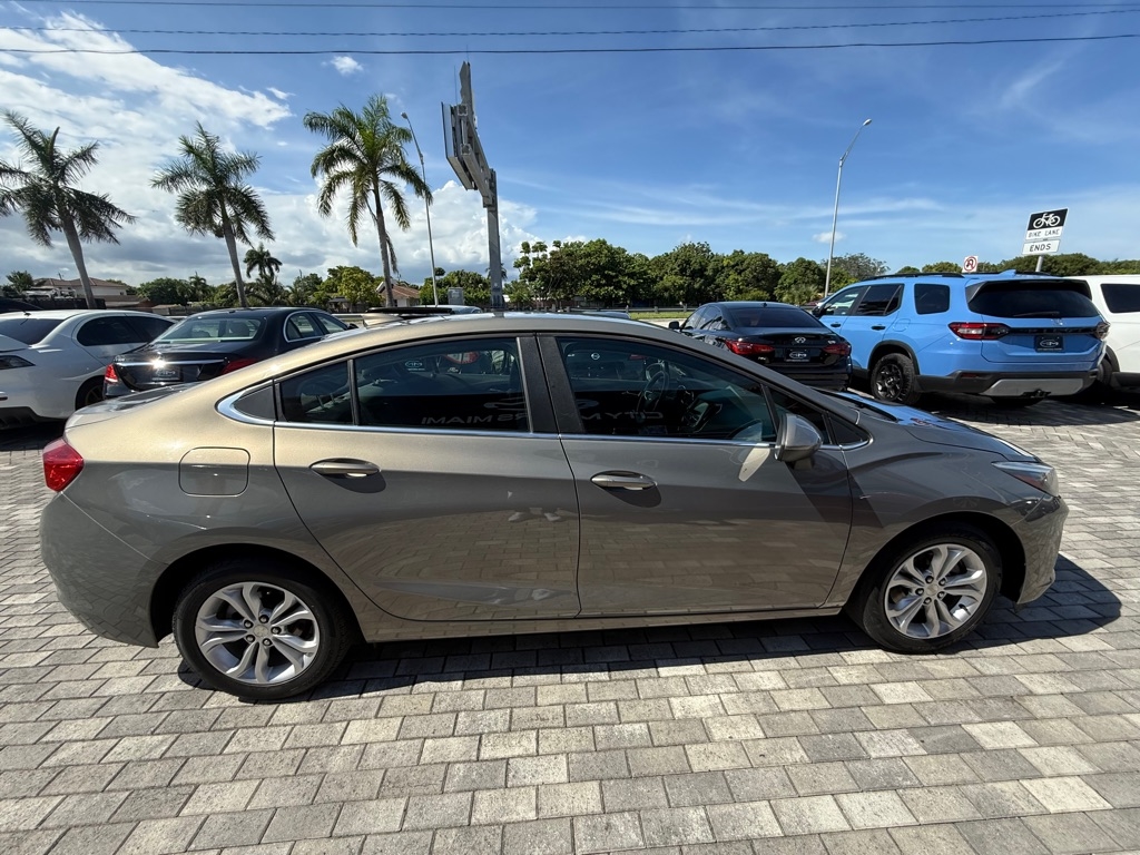 Chevrolet Cruze 4dr Sdn LT 2019 Chevrolet Cruze 4dr Sdn LT 2019